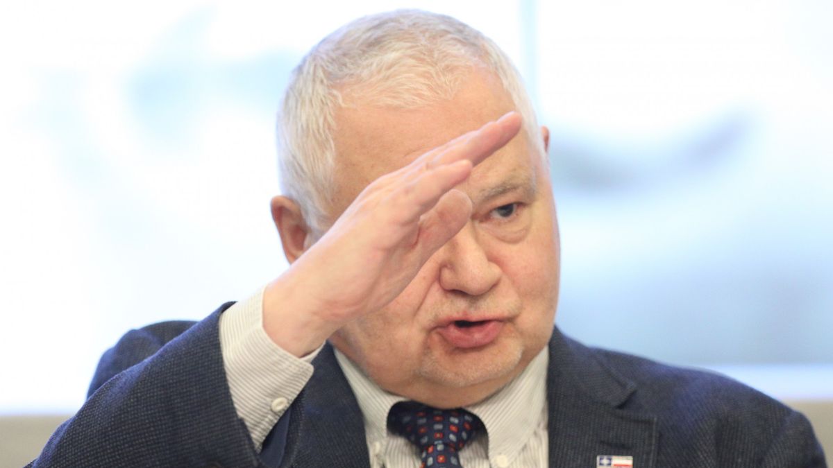 Adam Glapiński musi czuć coraz większą presję ze względu na rosnące ceny.