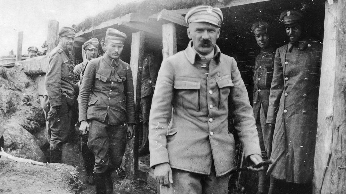 Józef Piłsudski w okopach 1 pułku piechoty Legionów Polskich
