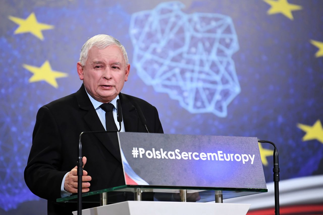 Tylko wyborcy PiS popierają "piątkę Kaczyńskiego". Nowy sondaż
