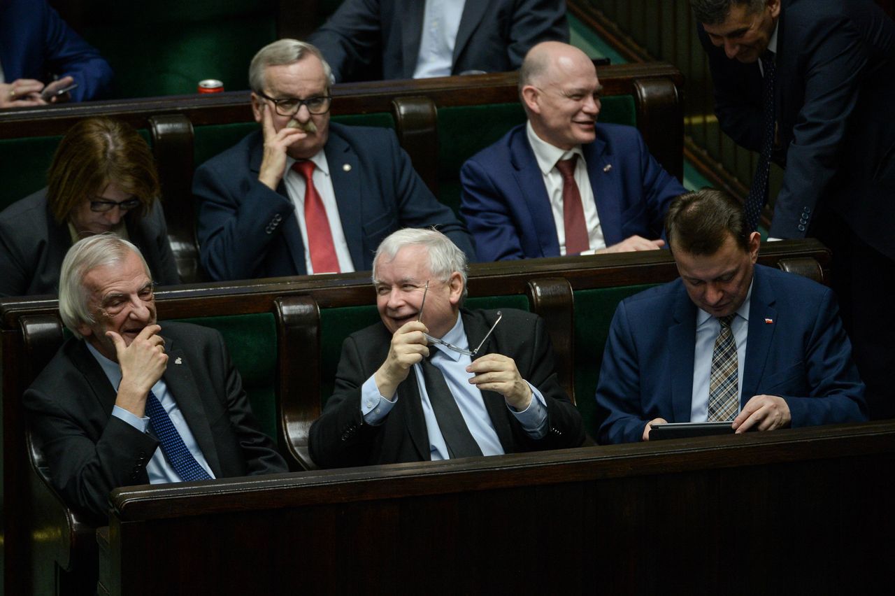 Kukiz'15 poza Sejmem, PiS dalej wysoko. Nowy sondaż