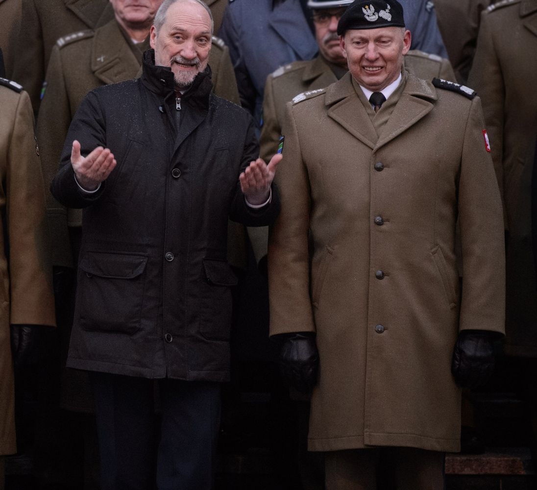 Odeszli z wojska, ale mają inny pomysł na przyszłość. Chcą współpracować z MON i prezydentem