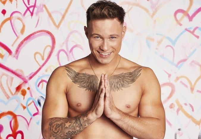 "Love Island. Wyspa miłości". Bartek Bielański zorganizował konkurs. Fani go wyśmiali