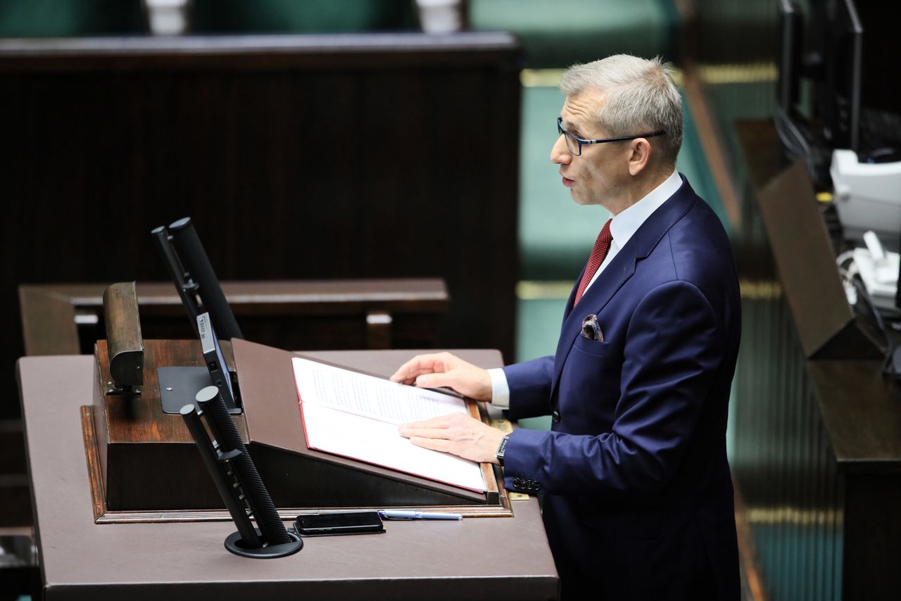 Rząd ma powody do zadowolenia. Choć pieniądze na CEPiK wydał "niecelowo"