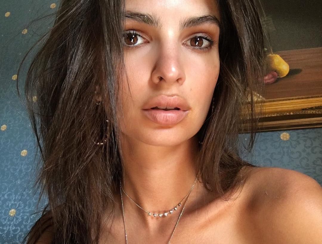 Ratajkowski ma nowy ulubiony element garderoby. Nie, to nie bikini