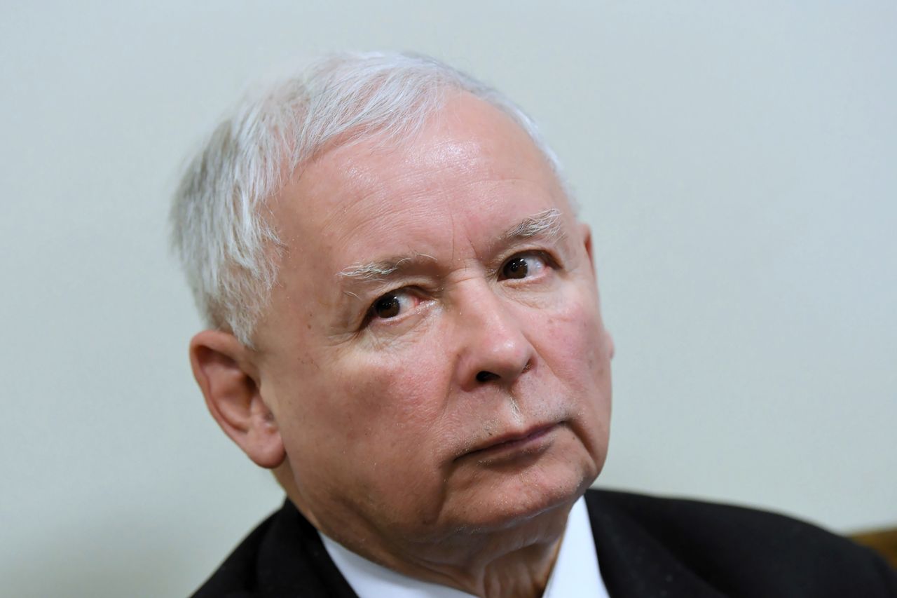 Stanęli na drodze prezesowi PiS. "Są ścigani z większym zaangażowaniem niż przy morderstwach"