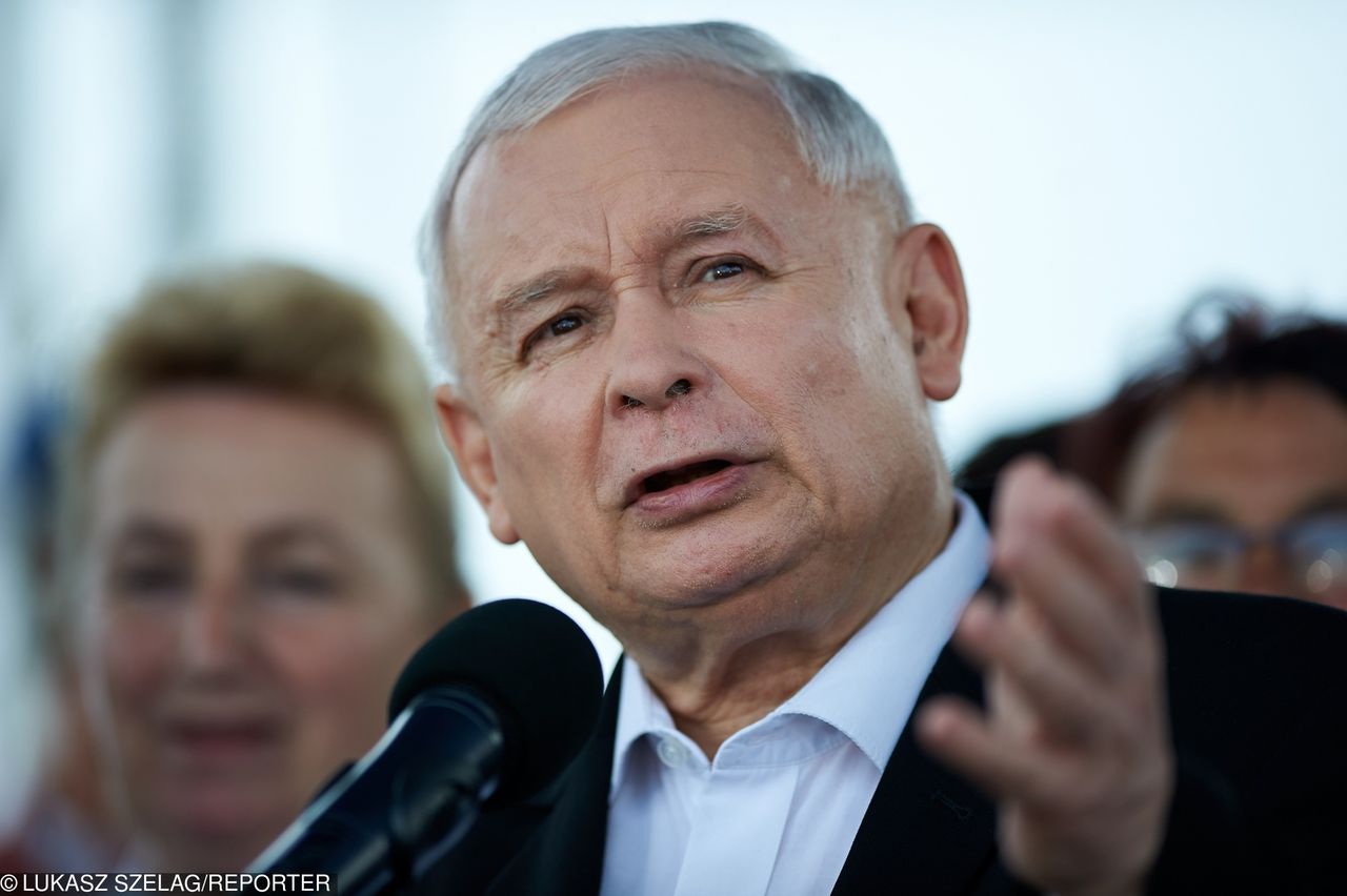 Dygowo. Jarosław Kaczyński zobaczył napis "Konstytucja". Zareagował