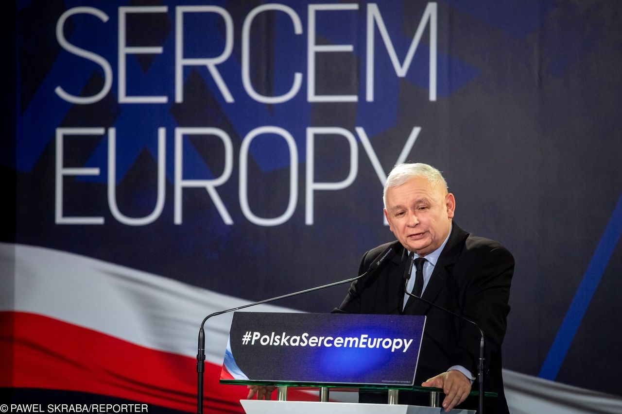 Kaczyński: "Będą surowe kary za pedofilię. Rejestrowi pedofilów sprzeciwiała się PO". 