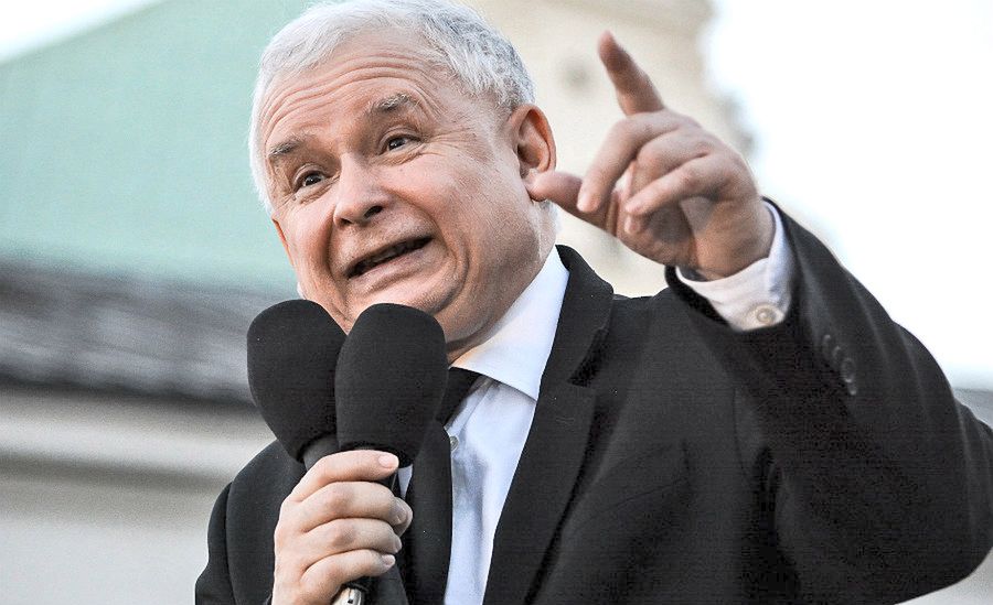 Nieodpowiedzialne decyzje, kryzys społeczny. To Kaczyński uznawał za przyczynę samopodpaleń