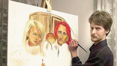 Artysta pracuje nad obrazem