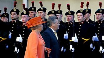 Królowa Beatrix i Aleksander Kwaśniewski