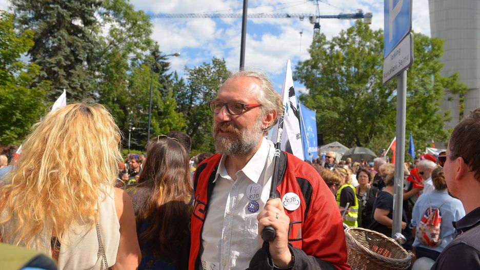 Mateusz Kijowski na proteście
