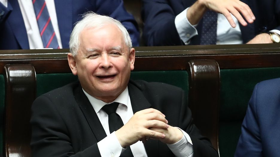 Sondaż jest korzystny dla PiS