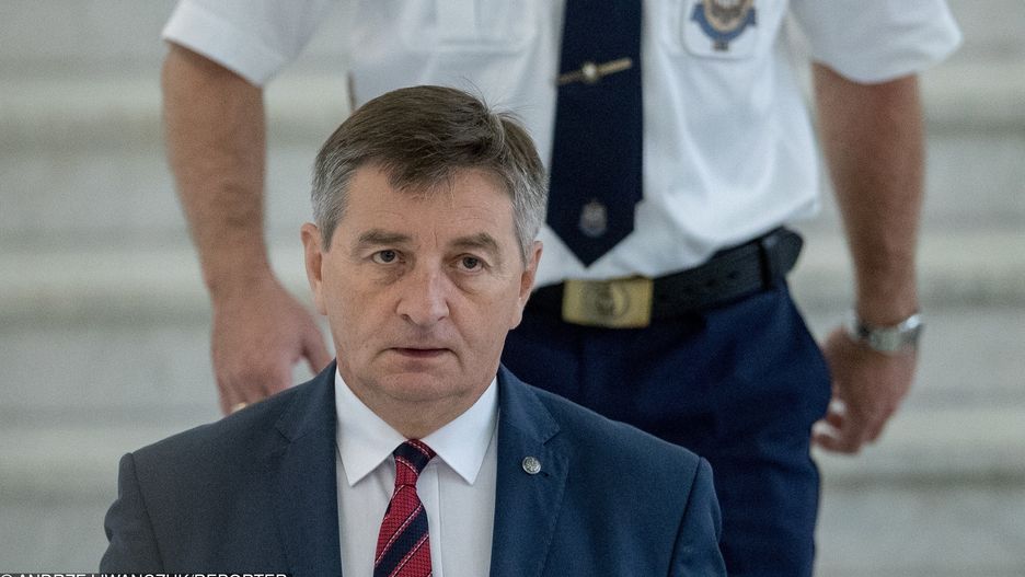 Marszałek Marek Kuchciński wygwizdany w Nowym Sączu. Za szykany jego strażników przeciwko matkom protestującym w Sejmie