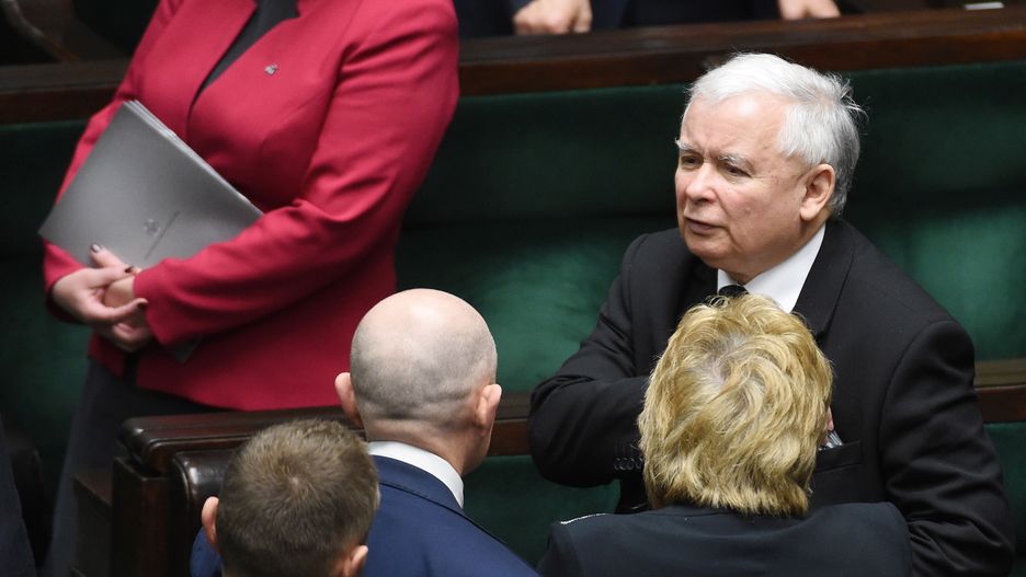 Jarosław Kaczyński wśród posłów PiS