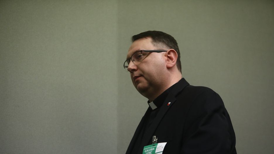 Ks. Tomasz Jegierski domaga się też pieniędzy nie tylko od Kornela Morawieckiego
