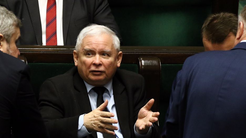 Kilka dni temu Kaczyński oznajmił, że poselskie pensje zostaną obniżone o 20 proc. 