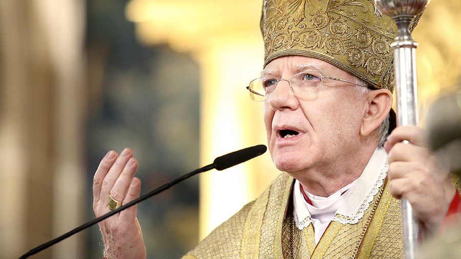Kazania i komentarze abp. Jędraszewskiego są głosem działacza politycznego, a nie duszpasterza - uważa Stanisław Obirek