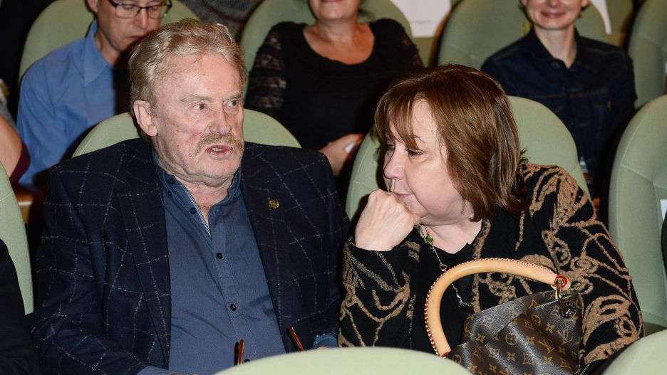 Daniel Olbrychski i Krystyna Demska-Olbrychska mają problemy ze sprzedaniem posiadłości w Mięćmierzu