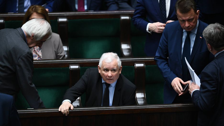 Prawo i Sprawiedliwość od dawna jest liderem sondaży