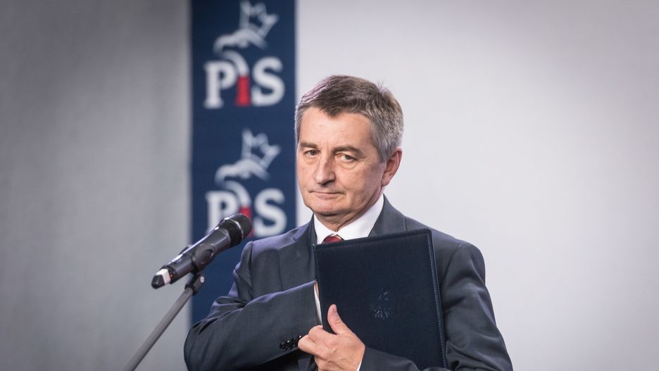 - Kiedyś był normalnym, fajnym człowiekiem - mówi Ewa Kopacz o Marku Kuchcińskim