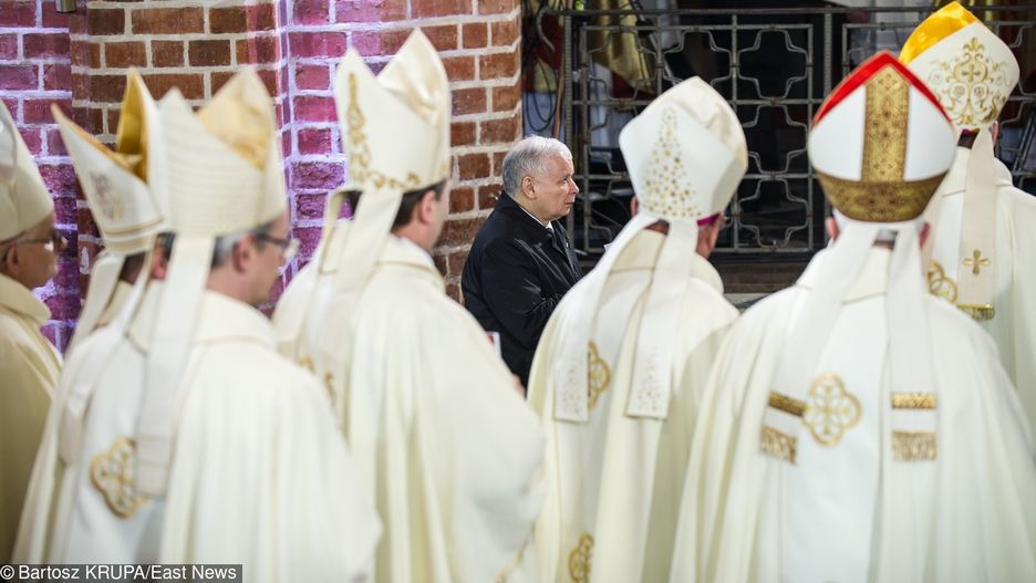 Jarosław Kaczyński w Katedrze Gnieźnieńskiej na obchodach 1050-lecia chrztu Polski, 2016