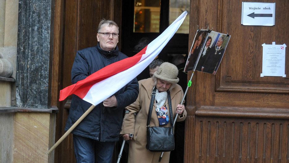 Waldemar Bonkowski uczestniczył w mszach upamiętniających ofiary katastrofy smoleńskiej
