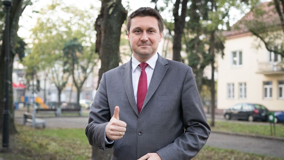Poseł PiS Łukasz Zbonikowski wrócił do łask partii. Sprawy obyczajowe najwyraźniej mu zapomniano