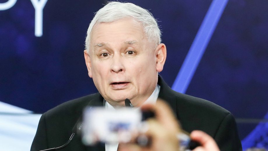 Jarosław Kaczyński świętuje sukces. Być może przedwcześnie.