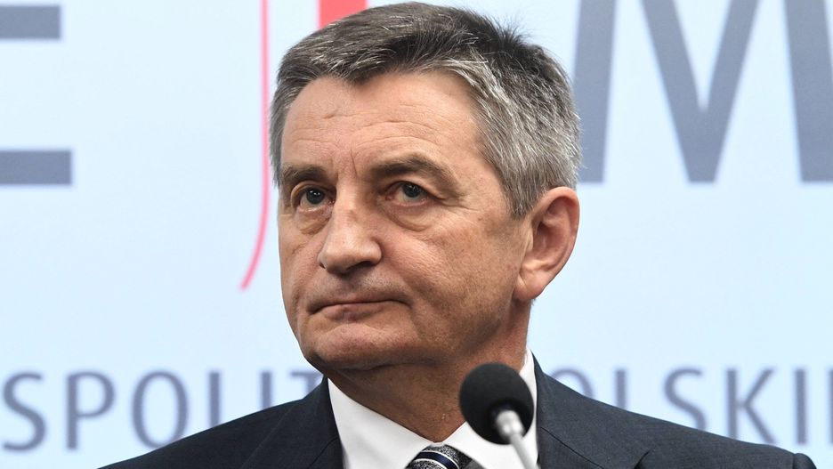 Dokumenty pokazują, że był dodatkowy lot z żoną marszałka Sejmu Marka Kuchcińskiego