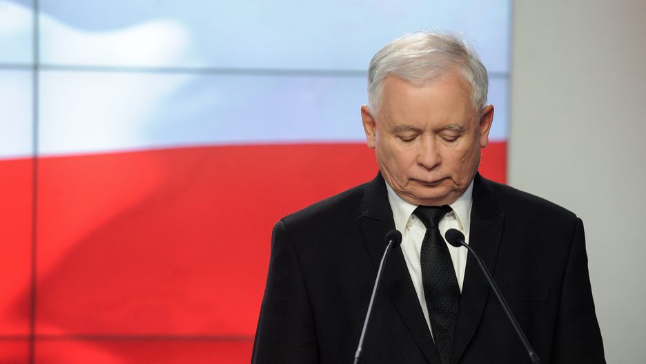 Partia Jarosława Kaczyńskiego ma szansę na samodzielne rządy, ale tylko w jednym wariancie