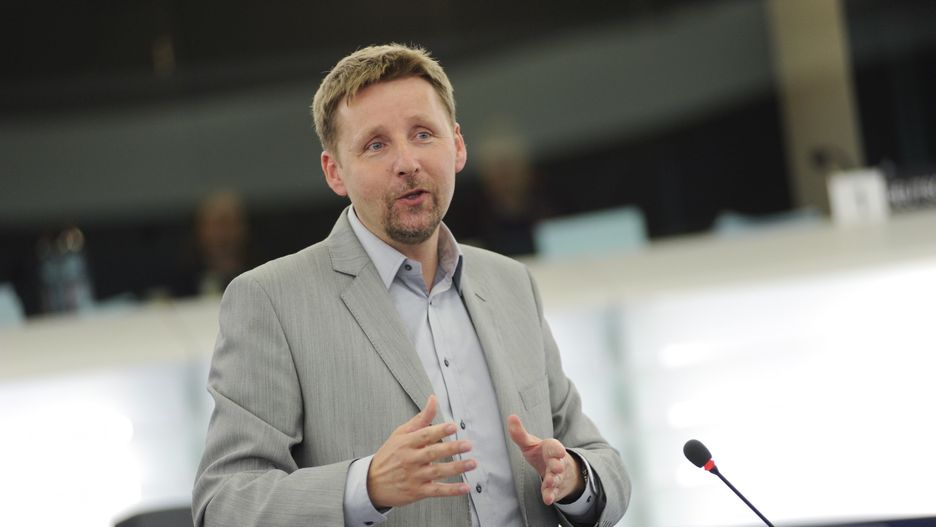 Marek Migalski bardzo aktywnie komentuje wyniki wyborów na swoim Twitterze
