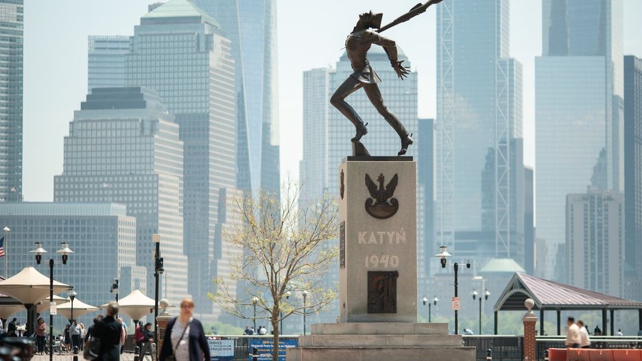 Pomnik Katyński w New Jersey stoi w prestiżowym miejscu