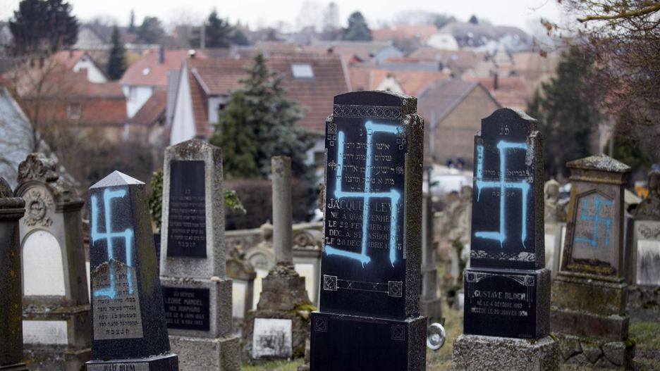 Zniszczony cmentarz żydowski w Quatzenheim
