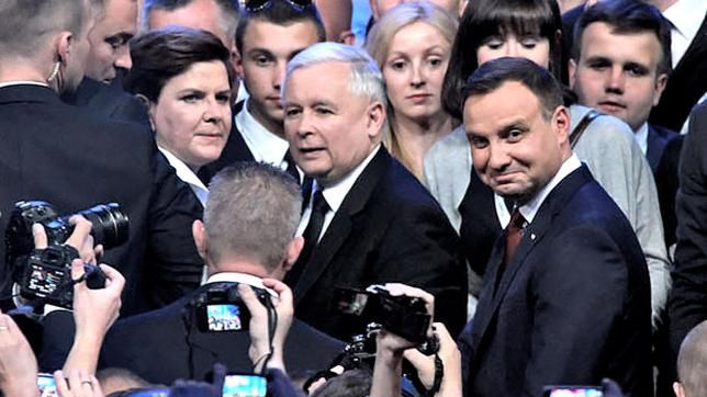Prezes PiS najwięcej zyskuje na "Uchu Prezesa"