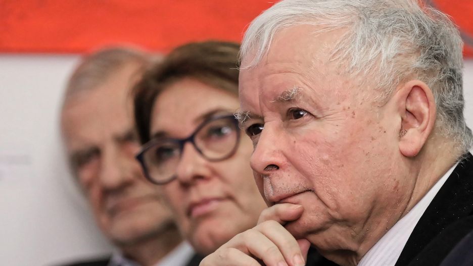 Prezes PiS, Jarosław Kaczyński (na pierwszym planie)