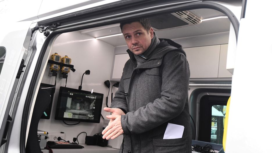 Rafał Trzaskowski świętuje 47 urodziny! Pokazał zdjęcie z dzieciństwa