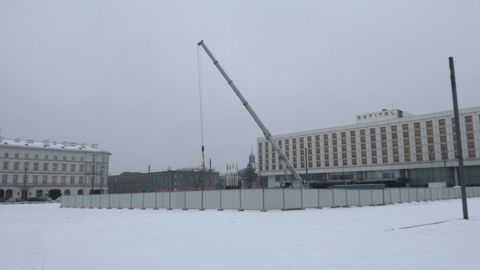 Trwają prace nad budową pomnika smoleńskiego w Warszawie