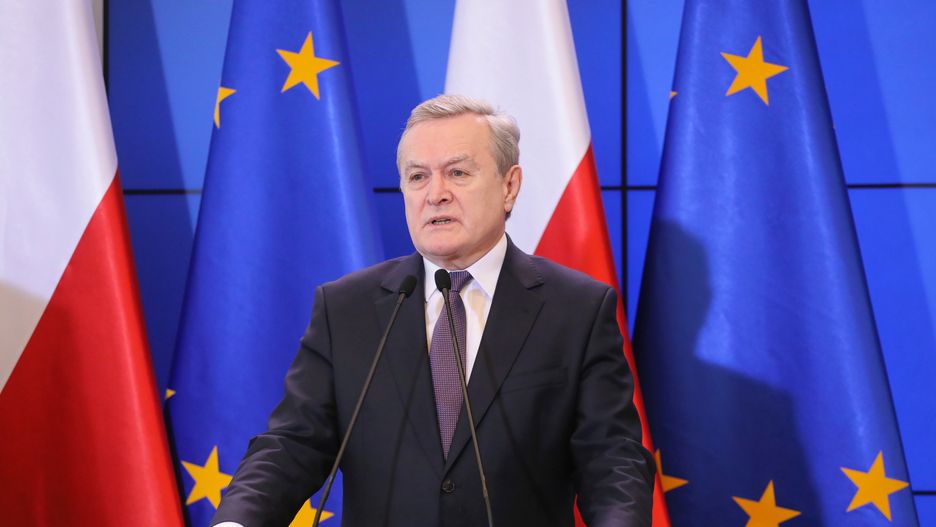 Koronawirus w Polsce. Wicepremier Piotr Gliński zapowiada nowe obostrzenia w walce z SARS-CoV-2
