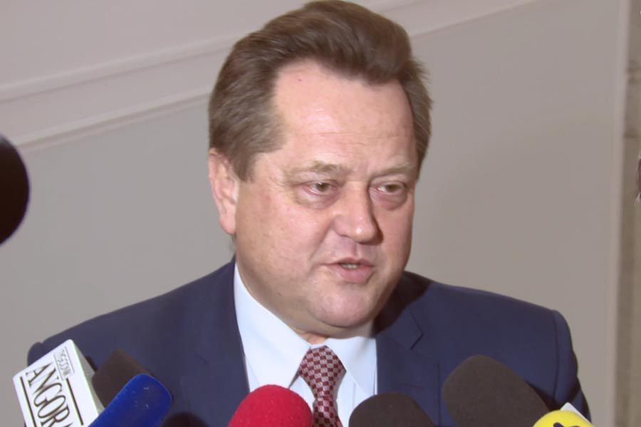 Według autorów listu Jarosław Zieliński decyduje o terminach służbowych uroczystości
