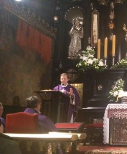 Tego jeszcze nie było! Odprawili mszę za twitterowiczów