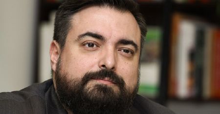 "Tylko nie mów nikomu". Oskarżany ksiądz odpowiada Sekielskiemu