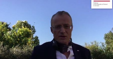 Nie, spinacz to nie jest polski wynalazek. Błędy w hitowym filmie