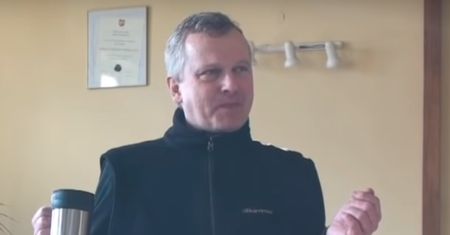 Ksiądz z Warszawy znów szokuje. "Łajdak Adamowicz"