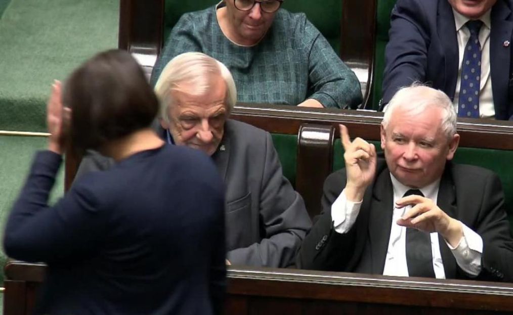 Kaczyński zakazał mówić o aborcji. W PiS się buntują