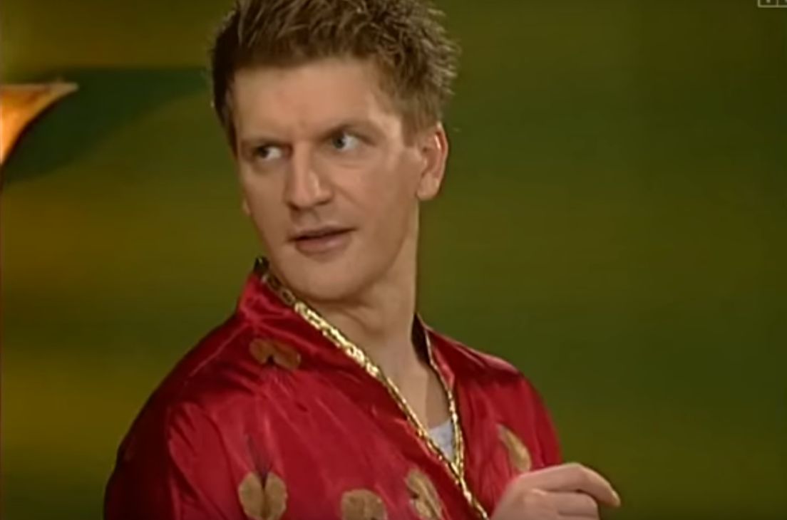Franek z "Lokatorów" wygląda zupełnie inaczej. Ma 48 lat, długie włosy i brodę