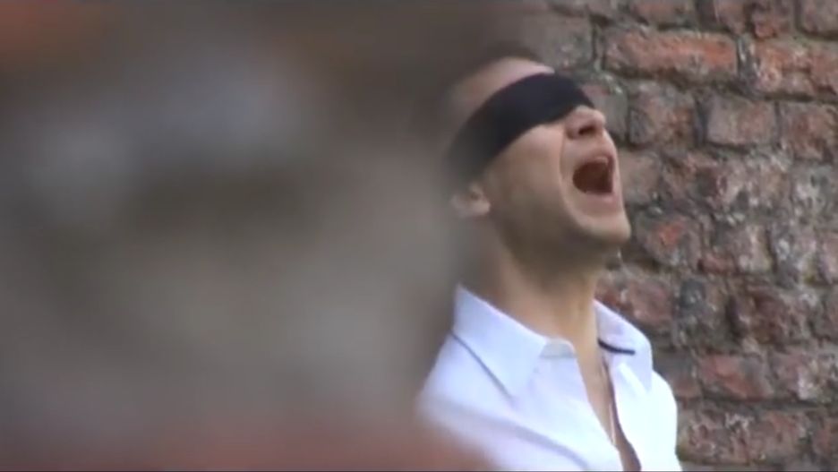 Kadr ze spotu Rafała Trzaskowskiego z udziałem Michała Żebrowskiego