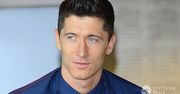 Robert Lewandowski pokazał zdjęcie z domowego zacisza i to... bez koszulki! Tak piłkarz wygląda o poranku. Fanki są zachwycone!