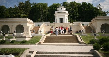 MSZ odpowiada Ukraińcom. Zdecydowany sprzeciw ws. usunięcia lwów