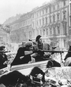 Musimy wybaczyć Niemcom wszystko. Wojnę, Powstanie, ofiary. Bo nigdy nie wyrwiemy się z paranoi