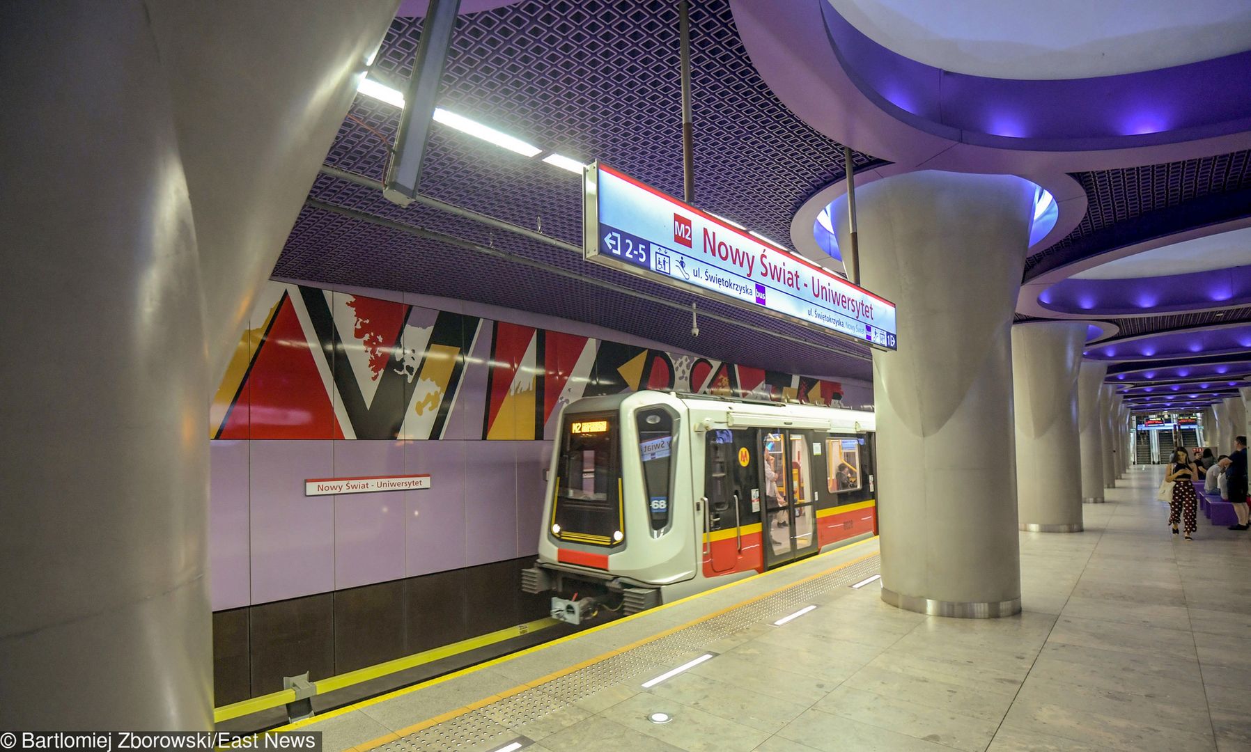 Warszawa. Nowe stacje II linii metra są już gotowe, w niedzielę pierwsze kursy z pasażerami